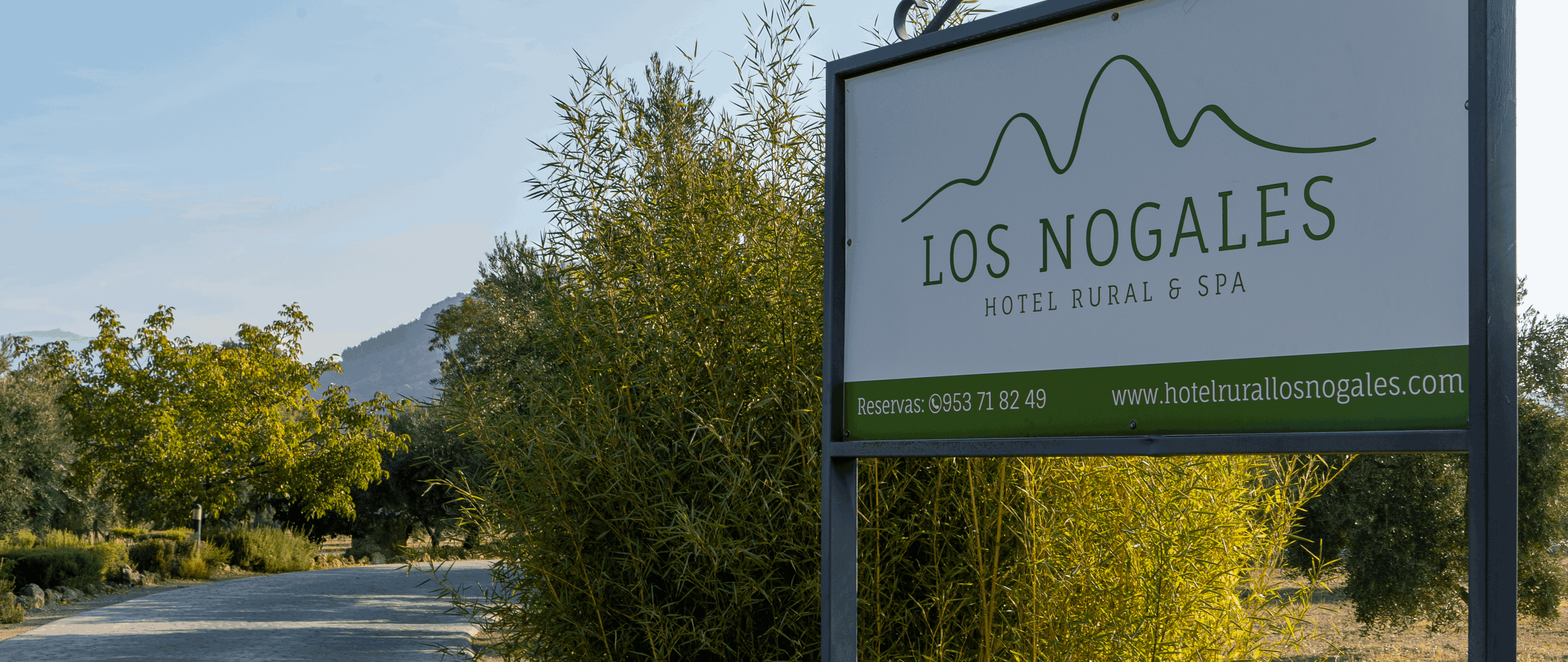 Hotel Rural Los Nogales  header